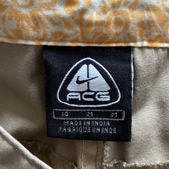 Nike ACG Women's Shorts Size M Flat Front Pockets 100% Cotton Hiking Casual - Picture 9 of 10